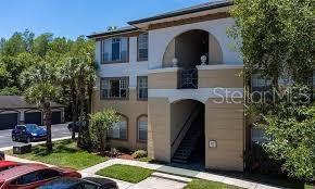 17110 Carrington Park Dr in Tampa, FL - Building Photo