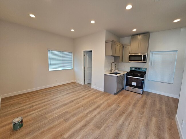 9791 Oasis Ave in Garden Grove, CA - Foto de edificio - Building Photo