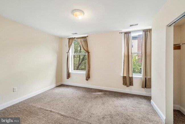 1933 Christian St in Philadelphia, PA - Building Photo - Building Photo