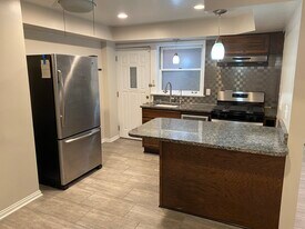 3174 W Meadow Lane Dr, Unit unit 31 in Merrionette Park, IL - Building Photo