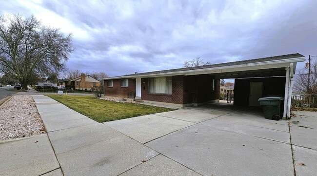 3429 Quincy Ave in Ogden, UT - Building Photo - Building Photo