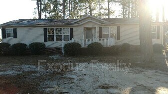 73 Forest Dr in Cameron, NC - Building Photo