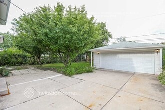 10801 Kolmar Ave in Oak Lawn, IL - Building Photo - Building Photo