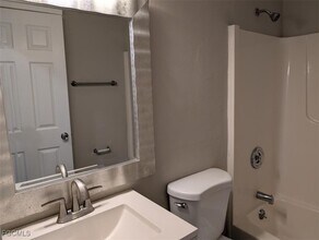 214 Hancock Bridge Pkwy in Cape Coral, FL - Building Photo - Building Photo