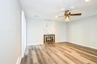 5825 Lynnfield Cove in Memphis, TN - Building Photo - Building Photo