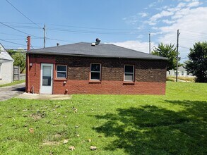 4378 E 175th St in Cleveland, OH - Building Photo - Building Photo