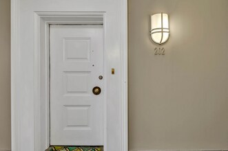 3314 West End Ave, Unit 202 in Nashville, TN - Building Photo - Building Photo