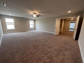 7419 Flint Xing Cir SE in Owens Cross Roads, AL - Building Photo - Building Photo