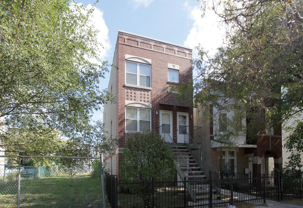 4333 S Berkeley Ave in Chicago, IL - Building Photo