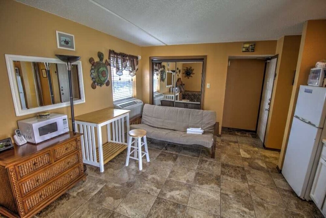 5516 Gulf Blvd in South Padre Island, TX - Foto de edificio