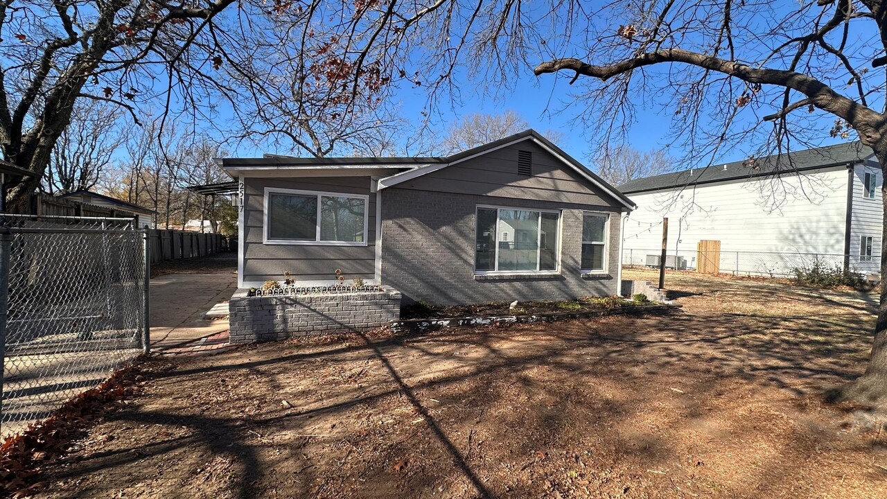 2517 S Laura St in Wichita, KS - Building Photo