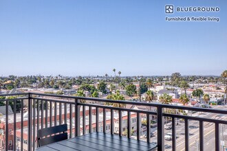 636 Pacific Ave in Long Beach, CA - Building Photo - Building Photo