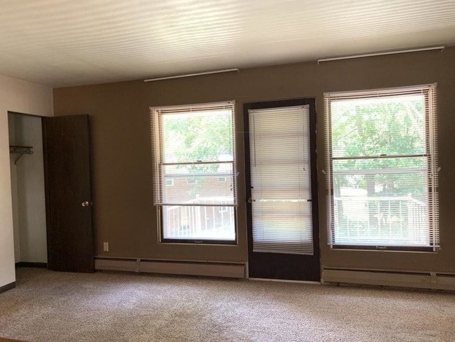 1218 Cedar St in Muscatine, IA - Building Photo - Building Photo