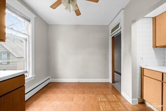 17 S Channing St, Unit 3 in Elgin, IL - Building Photo - Building Photo