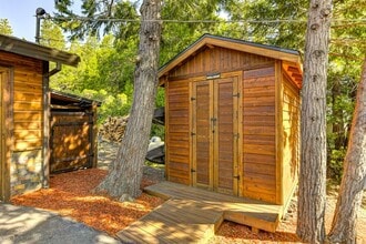 4016 Pearl Rd in Pollock Pines, CA - Building Photo - Building Photo