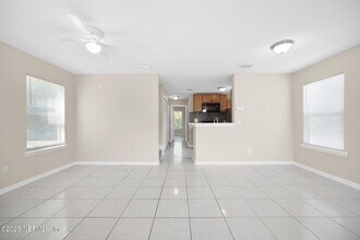788 Spearing St in Jacksonville, FL - Foto de edificio - Building Photo