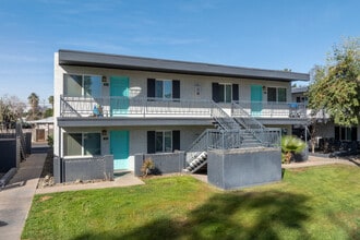 Emerson Park in Tempe, AZ - Building Photo - Building Photo