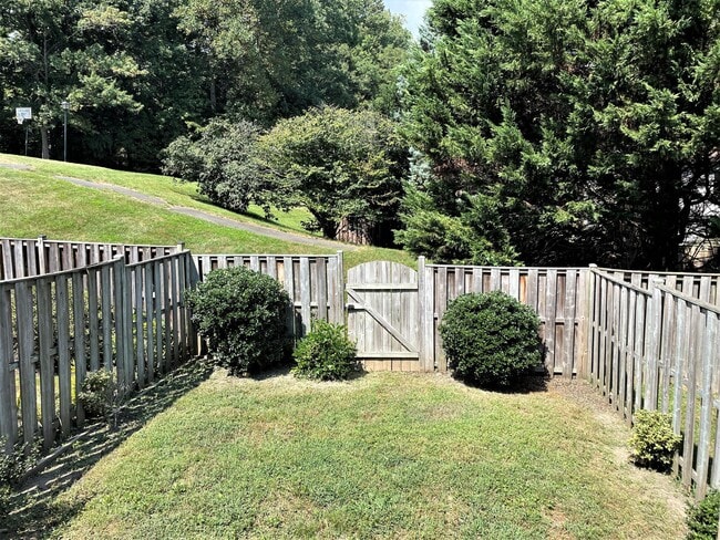 property at 8914 Shamrock Ct