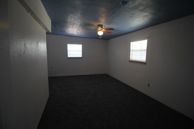 8606 Gateway Blvd in Canutillo, TX - Building Photo - Building Photo