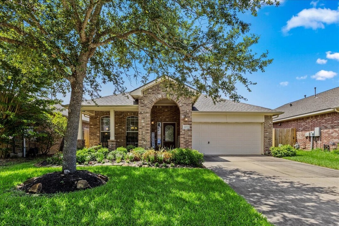 4472 Gerona St in League City, TX - Building Photo