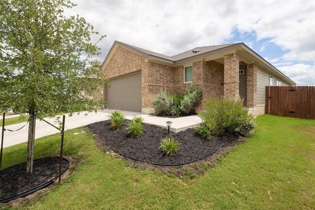 property at 200 Outlaw Dr