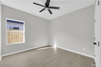 909 W 13th St, Unit 1 in San Juan, TX - Building Photo - Building Photo