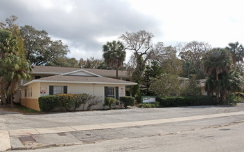 Janson Apartments in Tampa, FL - Building Photo - Building Photo