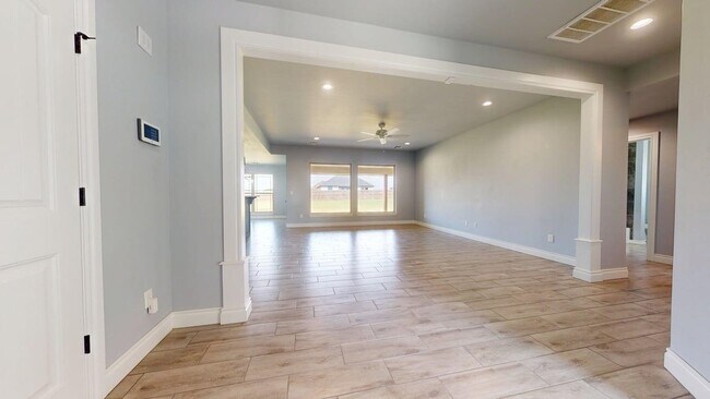 12580 NE Meers Porter Hill Rd in Fletcher, OK - Building Photo - Building Photo