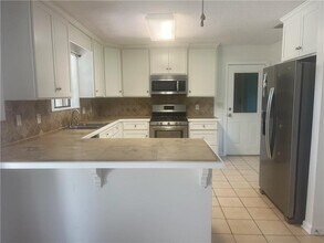 500 Rivera Dr in St. Simons Island, GA - Building Photo - Building Photo
