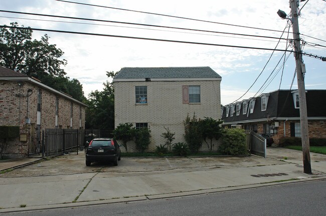 3405 Transcontinental Dr in Metairie, LA - Building Photo - Building Photo