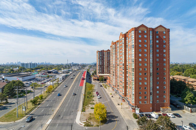 Rainbow Village Condominium in Toronto, ON - Building Photo - Building Photo