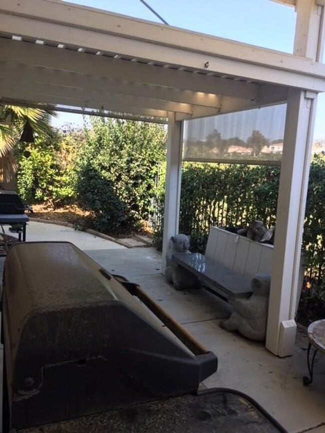 40260 Vía Tonada in Murrieta, CA - Foto de edificio - Building Photo