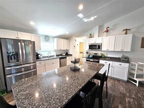 7436 Michael St in Englewood, FL - Building Photo - Building Photo