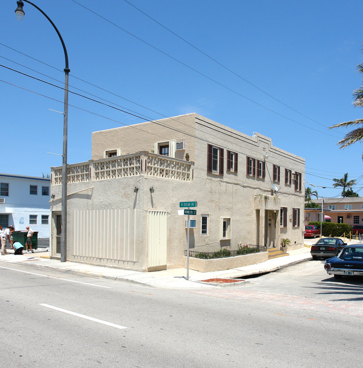 339 Minnesota St in Hollywood, FL - Building Photo