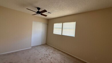 882 Ripple Way in Las Vegas, NV - Building Photo - Building Photo