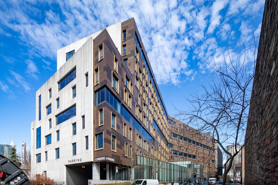 Pierhouse at Brooklyn Bridge Park in Brooklyn, NY - Foto de edificio