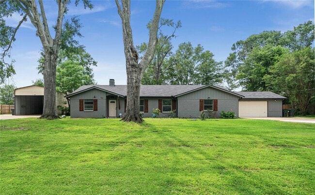 property at 11142 County Rd 2206