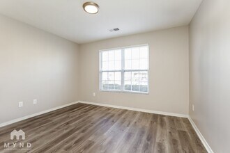 2827 Creekbend Dr in Nashville, TN - Building Photo - Building Photo