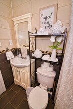 180 Montauk Ave. in Brooklyn, NY - Building Photo - Building Photo