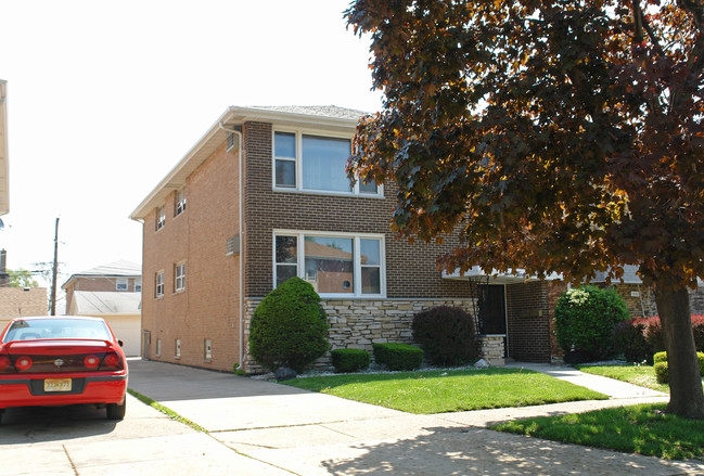 331 Luella Ave in Calumet City, IL - Foto de edificio - Building Photo