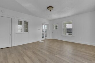 81 Beaver St in New Brighton, PA - Building Photo - Building Photo