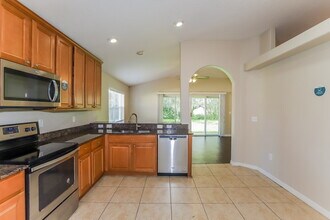 2419 Hamlet Cir in Lakeland, FL - Building Photo - Building Photo
