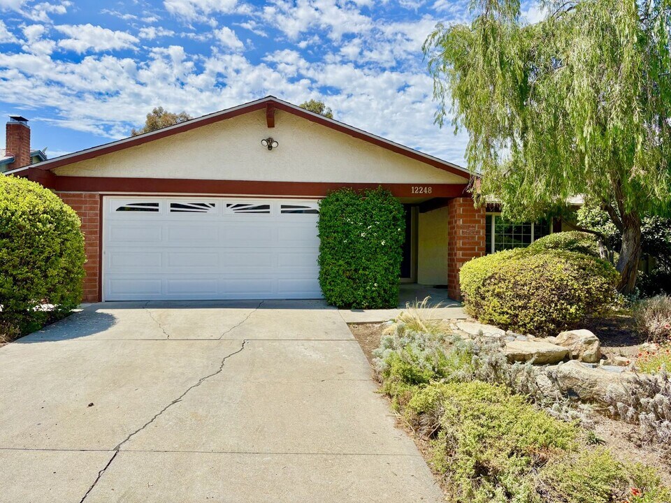 12248 Buckskin Trail in Poway, CA - Building Photo