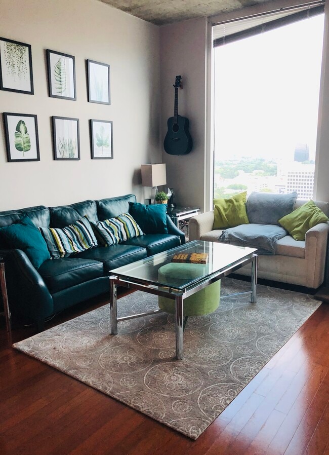 860 Peachtree St NE, Unit 2109 in Atlanta, GA - Foto de edificio - Building Photo