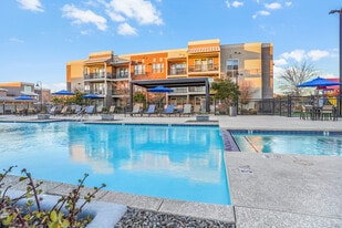 Gateway at Cooley Station in Gilbert, AZ - Building Photo