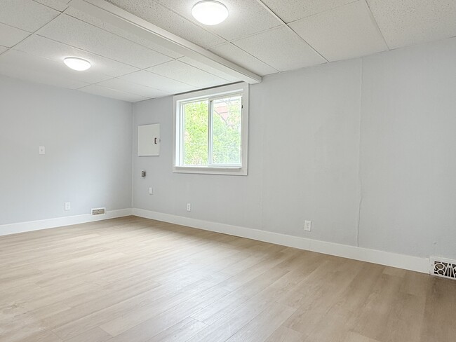 1011 Albert Rd