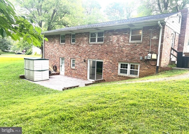5683 Ravenel Ln in Springfield, VA - Building Photo - Building Photo