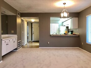 5613 Blue Shadows Ct in Orlando, FL - Building Photo - Building Photo