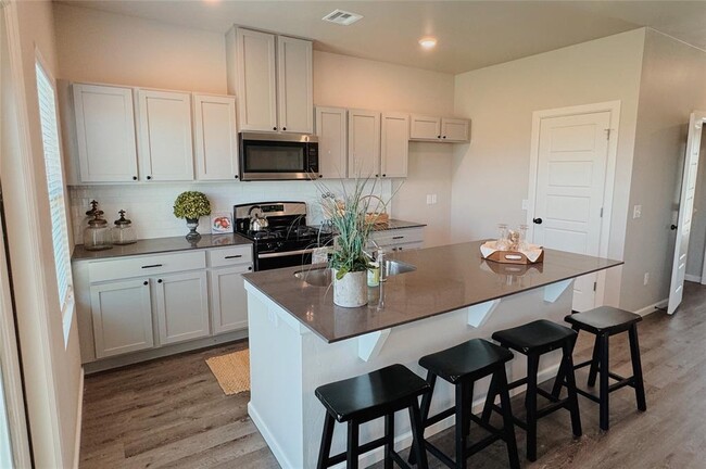 7719 Owen Ln in Oklahoma City, OK - Foto de edificio - Building Photo