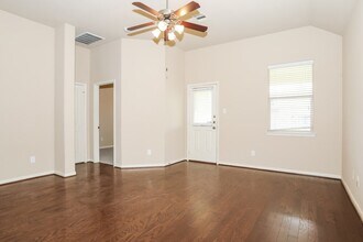 18306 Paige Terrace Ct in Cypress, TX - Building Photo - Building Photo